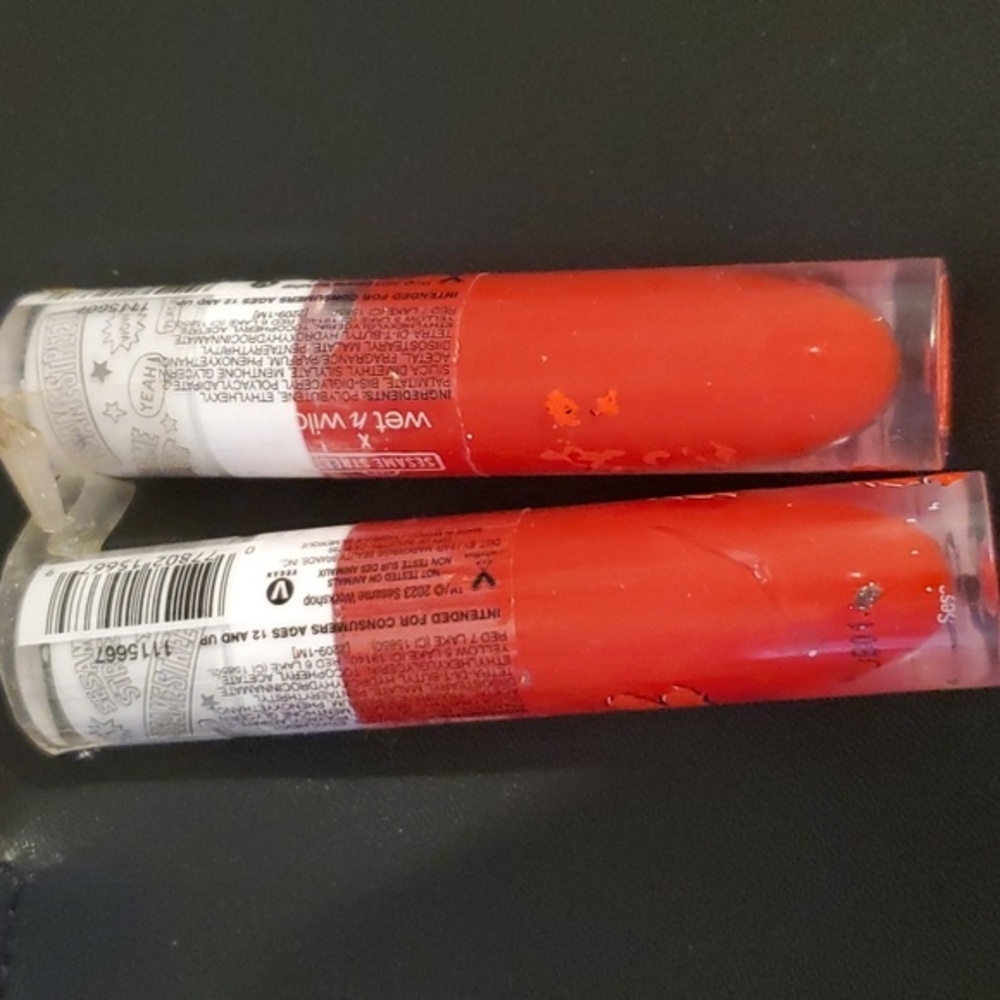 2pack Sesame street Elmo Tickle me lip tingling gloss FREE with purchase new